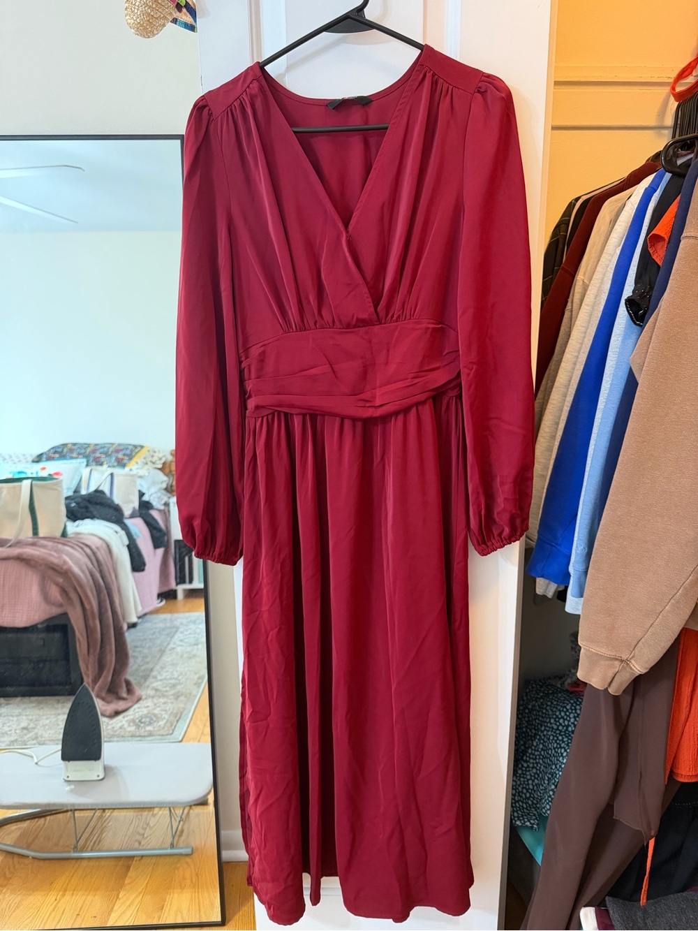 Women’s Burgundy Maxi Dress with V-Neck and Long Sleeves